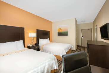 هتل La Quinta Inn By Wyndham Lincoln