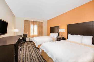هتل La Quinta Inn By Wyndham Lincoln