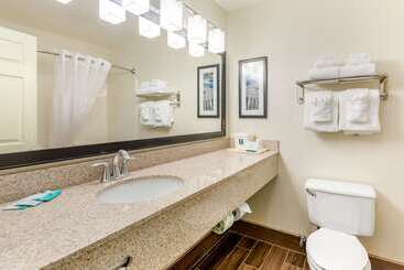 هتل Quality Inn & Suites University Fort Collins