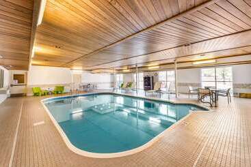 هتل Quality Inn & Suites University Fort Collins