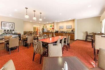 هتل Quality Inn & Suites University Fort Collins