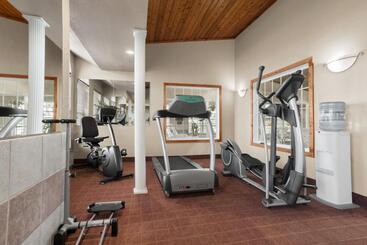 هتل Ramada By Wyndham Elizabethtown