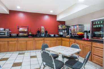 هتل Ramada By Wyndham San Diego Airport