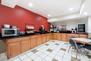 هتل Ramada By Wyndham San Diego Airport