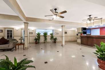 هتل Ramada By Wyndham San Diego Airport