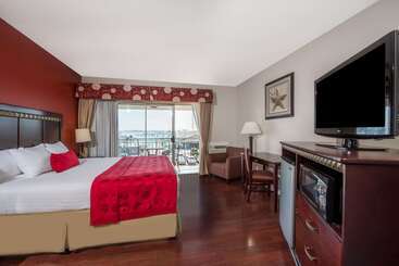 هتل Ramada By Wyndham San Diego Airport