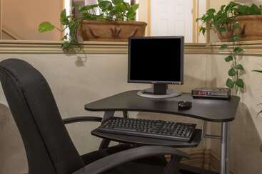 هتل Ramada By Wyndham San Diego Airport