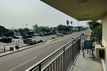هتل Ramada By Wyndham San Diego Airport