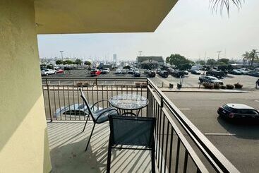 هتل Ramada By Wyndham San Diego Airport