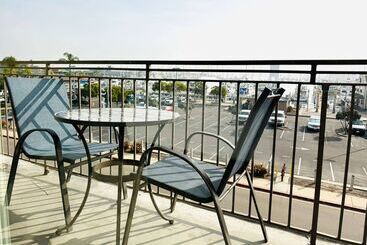 هتل Ramada By Wyndham San Diego Airport