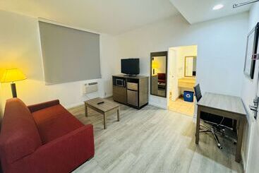 هتل Ramada By Wyndham San Diego Airport