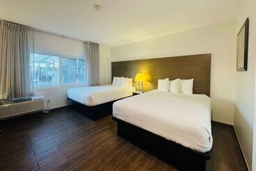 هتل Ramada By Wyndham San Diego Airport