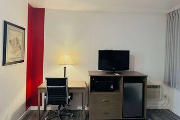 هتل Ramada By Wyndham San Diego Airport