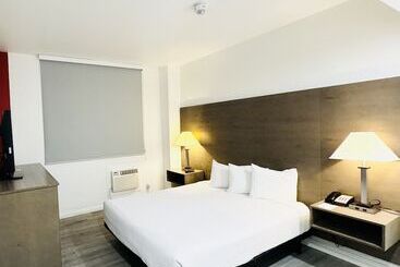 هتل Ramada By Wyndham San Diego Airport