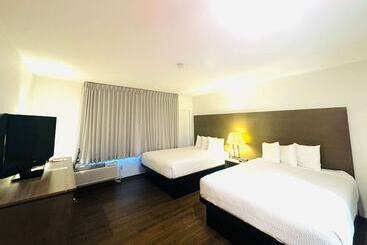 هتل Ramada By Wyndham San Diego Airport