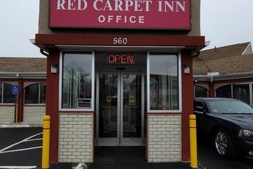 هتل Red Carpet Inn West Springfield