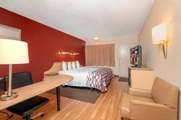 هتل Red Roof Inn Detroit Dearborn Greenfield Village