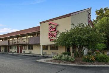 هتل Red Roof Inn Detroit   Dearborn Greenfield Village
