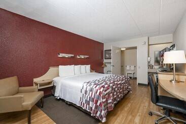 هتل Red Roof Inn Detroit Metro Airport  Taylor