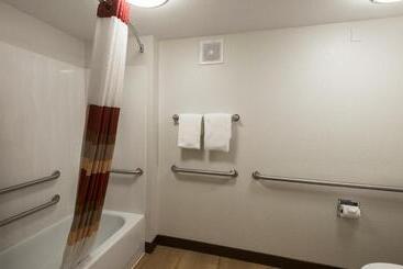 هتل Red Roof Inn Houston  Brookhollow