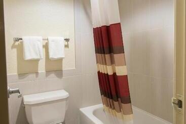هتل Red Roof Inn Houston Brookhollow