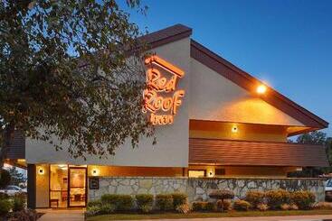 هتل Red Roof Inn Huntington