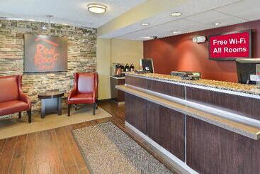 هتل Red Roof Inn Huntington