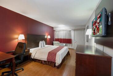 هتل Red Roof Inn Jackson Downtown Fairgrounds