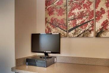 هتل Red Roof Inn St Louis  Westport