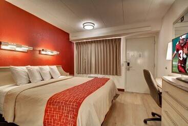 هتل Red Roof Inn St Louis  Westport