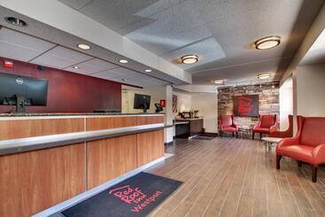 هتل Red Roof Inn St Louis  Westport