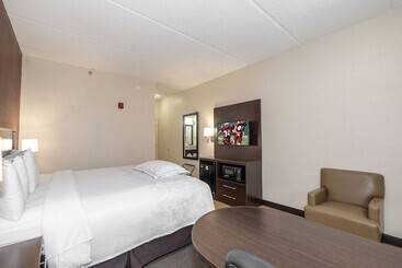 هتل Red Roof Inn Plus+ Austin South