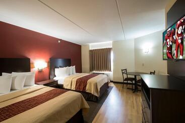 בית מלון כפרי Red Roof Inn Plus+ Houston   Energy Corridor