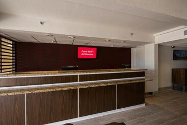 בית מלון כפרי Red Roof Inn Plus+ Houston   Energy Corridor