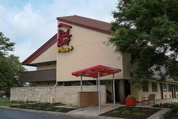 هتل Red Roof Inn Plus+ Philadelphia Airport