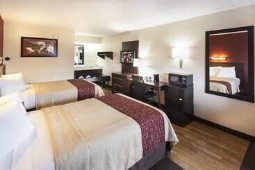 هتل Red Roof Inn Plus+ Philadelphia Airport