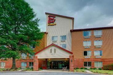 هتل Red Roof Inn Plus Raleigh Downtown Ncsu Conv Center