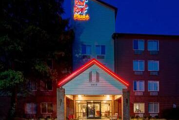 هتل Red Roof Inn Plus Raleigh Downtown Ncsu Conv Center
