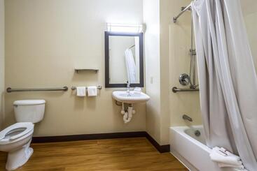 هتل Red Roof Inn Plus Raleigh Downtown Ncsu Conv Center
