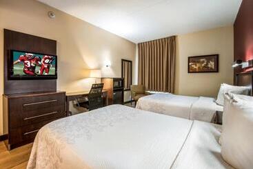 هتل Red Roof Inn Plus Raleigh Downtown Ncsu Conv Center