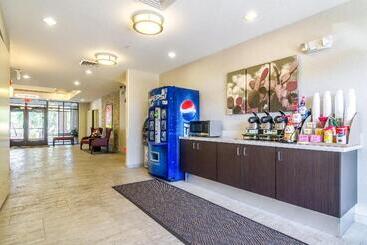 هتل Red Roof Inn Plus+ Tempe   Phoenix Airport