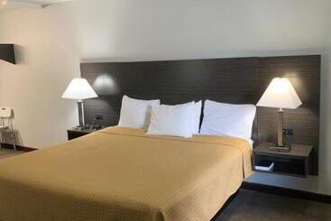 هتل Travelodge By Wyndham Pigeon Forge