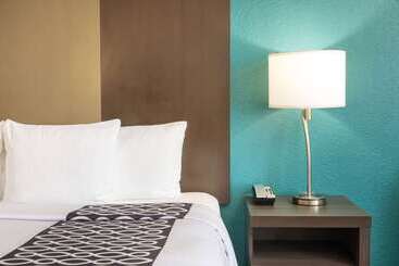 مُتل La Quinta By Wyndham Atlanta Airport North