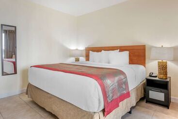 Ramada Plaza By Wyndham Marco Polo Beach Resort