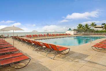 Ramada Plaza By Wyndham Marco Polo Beach Resort