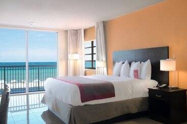 Ramada Plaza By Wyndham Marco Polo Beach Resort