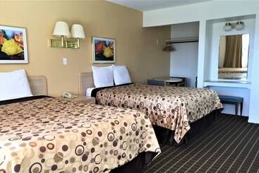 Ramblin Rose Motel