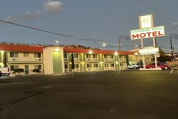 Ramblin Rose Motel