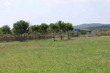 Granja Escola La Perdiu   Hostel