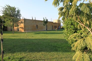 Granja Escola La Perdiu   Hostel